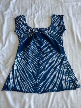 Ojai Blue Tie-Dye Scoop Neck Women's Top